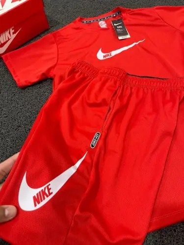 KIT DA NIKE REFLETIVO PONTUAÇÃO DISPONÍVEL M.G.GG