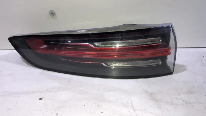 Lanterna Porsche Cayenne 2019 2020 2021