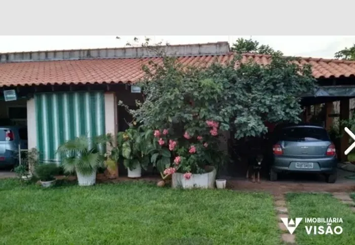 Chácara à venda, 6 quartos, 2 suítes, Parque das Gameleiras - Uberaba/MG