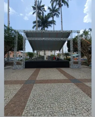 Locação palco réveillon reserva já