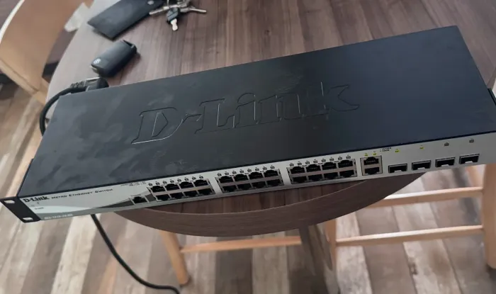 Switch D-Link DES-1210-28 (VLR P/ VENDER RÁPIDO)