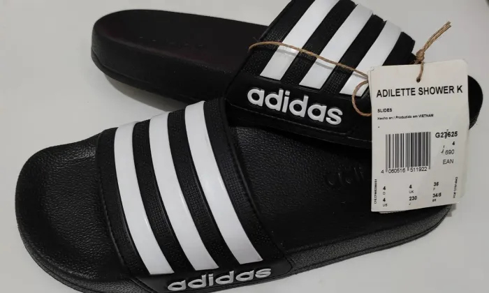 NOVO!!! Chinelo Adidas Adilette Shower K - 34/35Preto e Branco