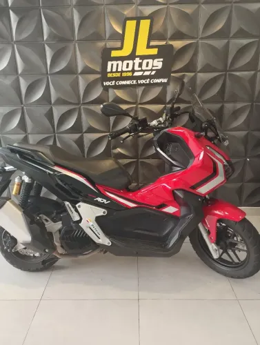 ADV 150 ANO 2021 COM 13.000 KM APENAS 