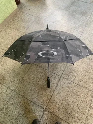 Umbrella Oakley