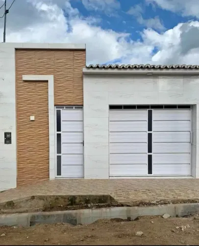 - Casa na Cidade de operária