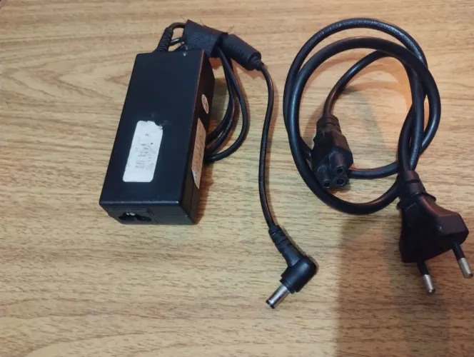 Carregador para Notebook