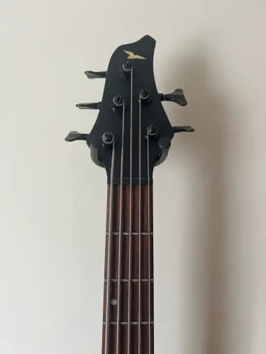 Baixo 5 cordas condor