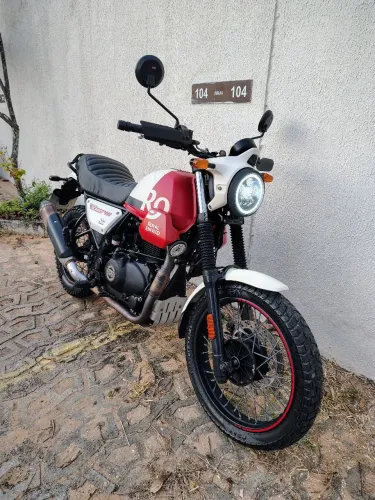 Royal Enfield Scram 411 - 2023 | 14.8 mil km | Impecável