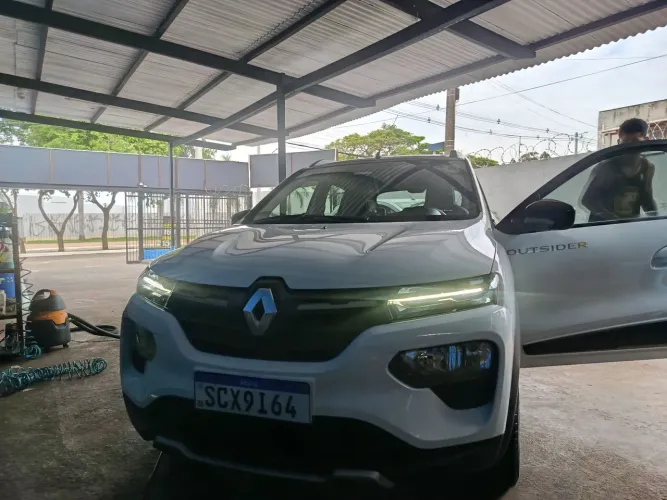 Renault Kwid Outsider 1.0 Flex 12V 5P Mec. 2024