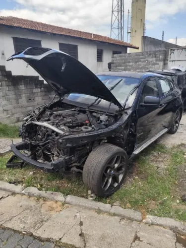 SUCATA BMW X6 4.4 V8 BITURBO 2011 PARA RETIRADAS DE PEÇAS EM GERAL
