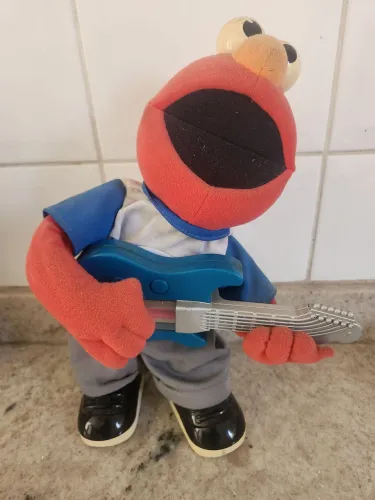 Boneco Elmo da Matell 
