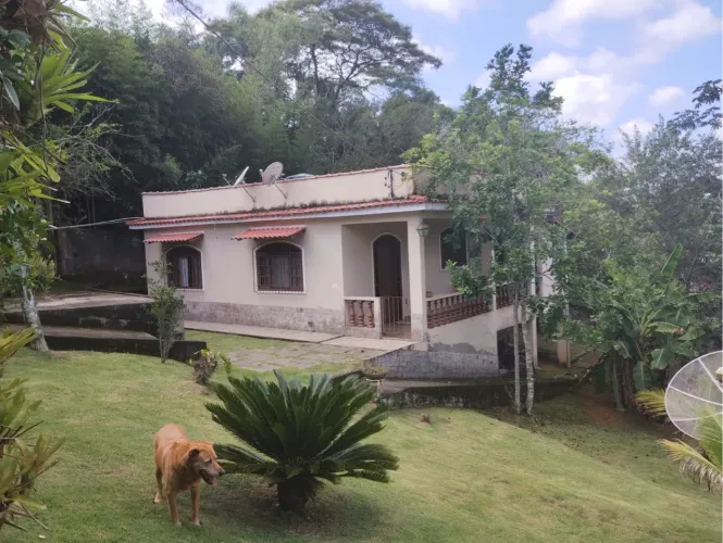 Vendo casa em Ipiabas, Barra do Piraí, RJ.