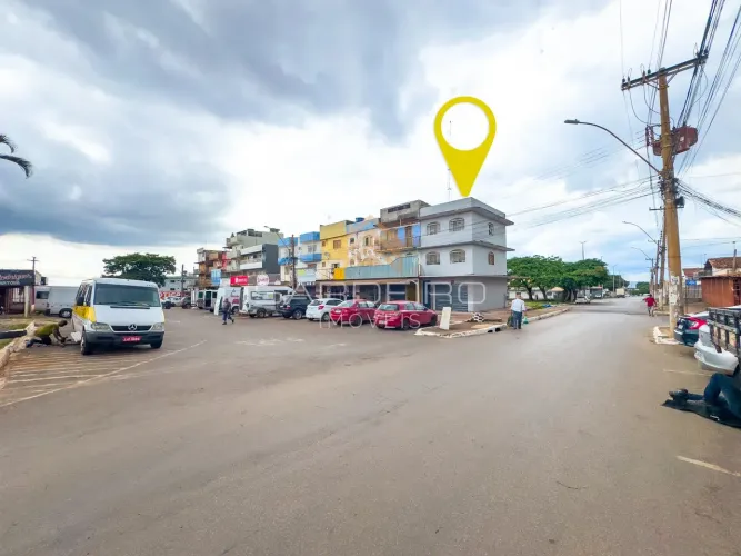 Prédio com Loja térrea e 2 pavimentos superiores  Ceilândia - DF