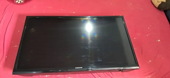 TV Samsung 32 polegadas com defeito! Ótimo para peças 