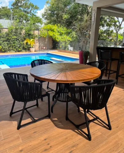 MESA DE MADEIRA PARA VARANDA -- CADEIRA DE CORDA NÁUTICA