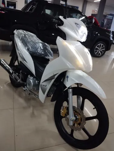 Estilo BIZ 125 disponível 