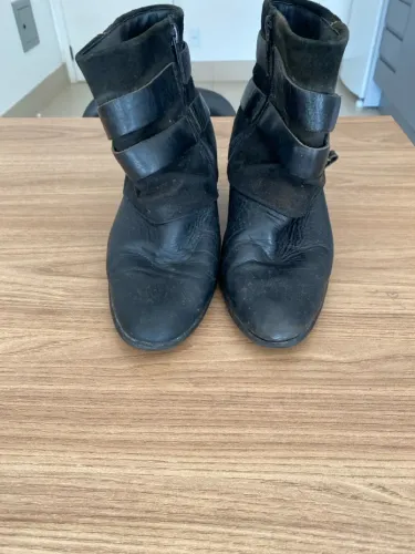 Bota cano curto
