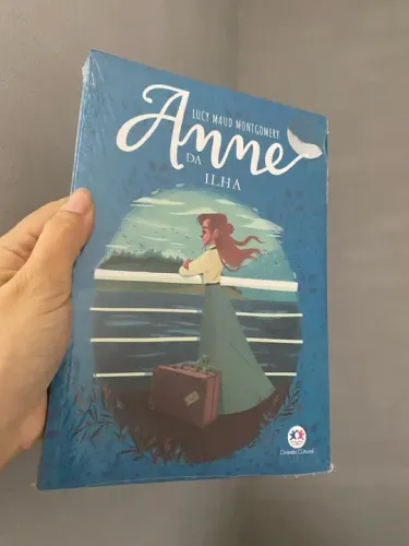 Livro Anne da ilha