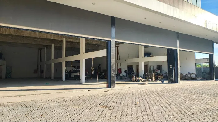 Lojão de 200m2 na Região Oceânica de Niterói 