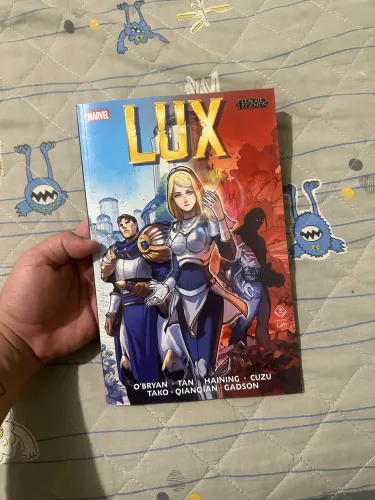 HQ League of Legends Lux em Ingles!!!
