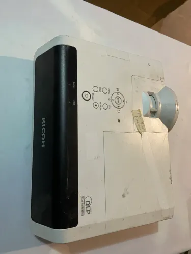 Projetor Ricon