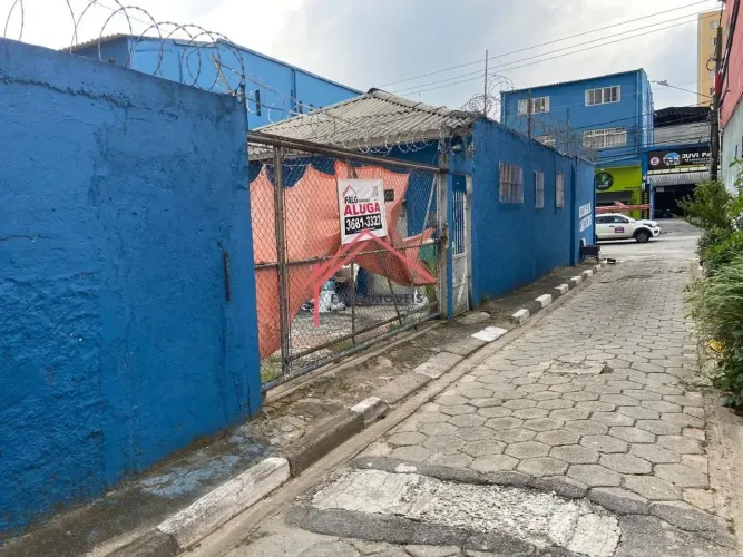 TERRENO DE 450m² NO Km 18 - OPORTUNIDADE ÚNICA PARA INVESTIR EM SEU NEGÓCIO!