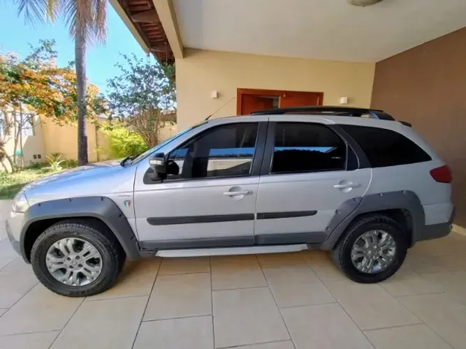 Fiat Palio Adventure 1.8 Flex 2012