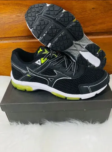 Tênis Mizuno tamanho especial 