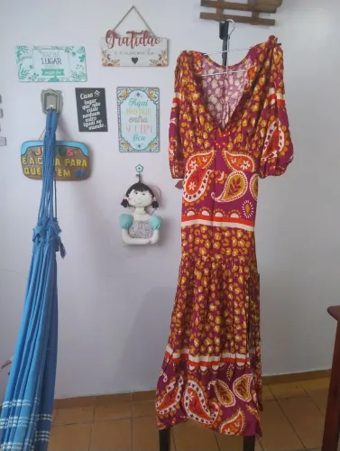 VAI FICAR LINDAAA!!! Com este Vestido longo estampado com manga