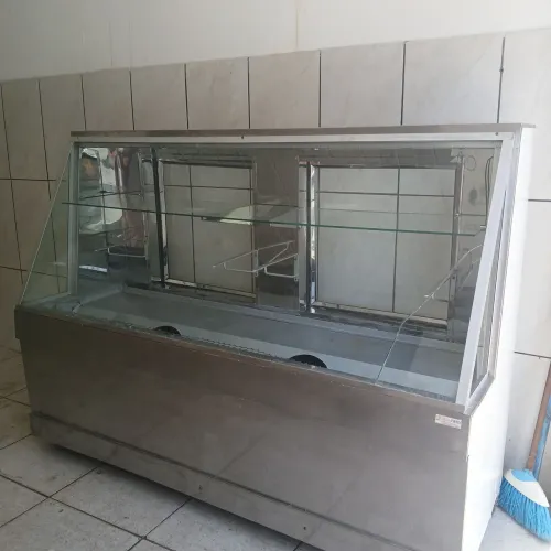 Balcão Expositor Refrigerado para bebidas e/ou carnes