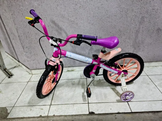 Bicicleta aro 16, entrego e passo cartão