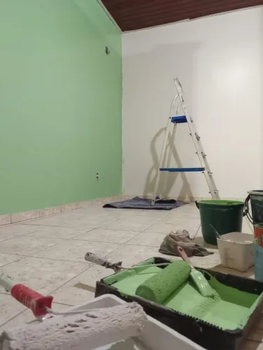 Pintura , interna ou externa. 