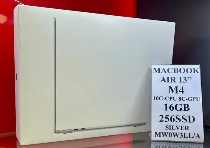 Apple MacBook Air 13" / M4 16GB 256SSD Silver - Produto Novo com Garantia da Loja