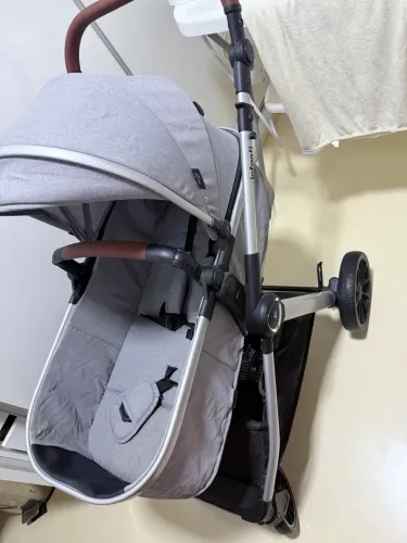 Carinho e bebê conforto 
