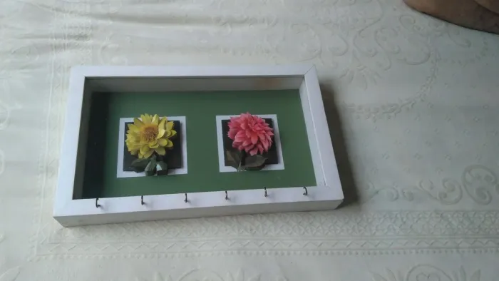 Quadro Decorativo com Flores/Porta Chaves