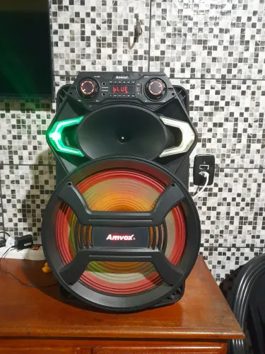 300,00 cx de som amvox 