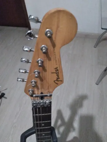 Guitarra fender japonesa 
