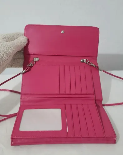 Bolsa Carteira tamanho médio bonita elegante confortável macia 