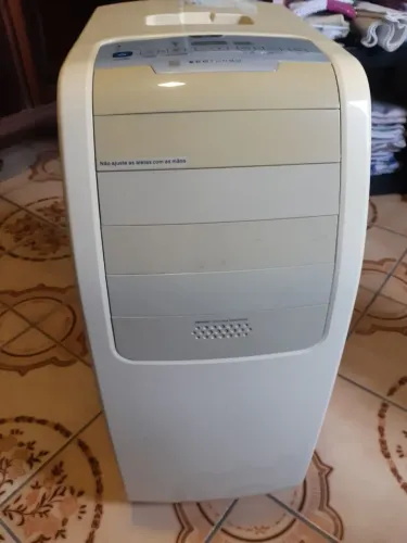 AR CONDICIONADO PORTÁTIL ELECTROLUX 