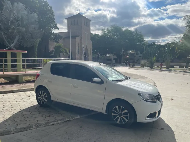  Aluguel de veículos app mensal semanal kit gás Sandero Siena voyage kwid salvador rms
