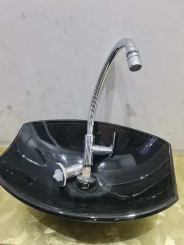  Lavatório de Banheiro