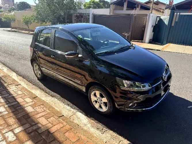 Volkswagen Fox Highline 1.6 Flex 16V 5P 2017