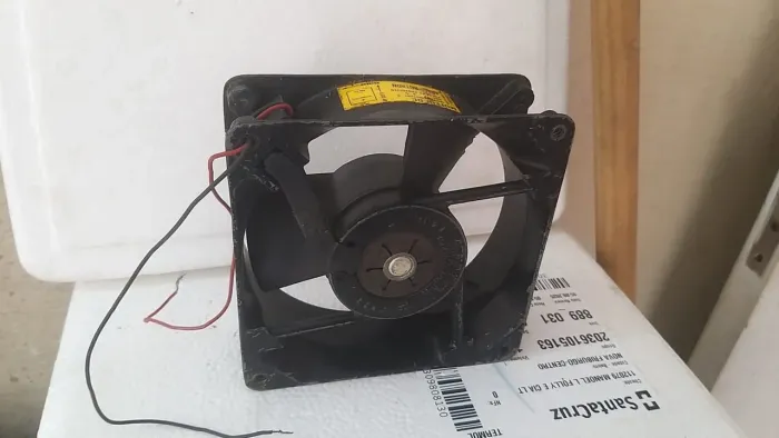 Ventoinha 12 volts DC para equipamentos eletrônicos nesse verão, não deixe queimar, leia!