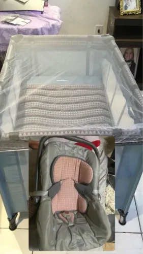 Vendo cercadinho e bebê conforto (kit)