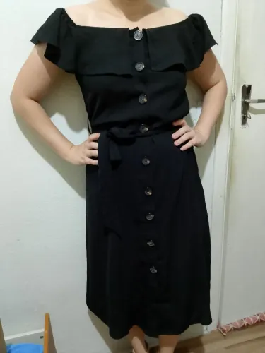 Vestido preto Midi de botões 