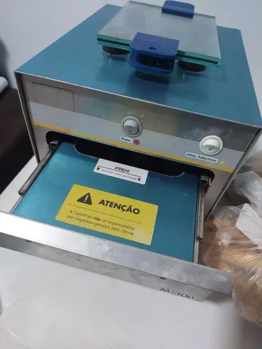 Maquina de fazer carimbo m-300 semi nova