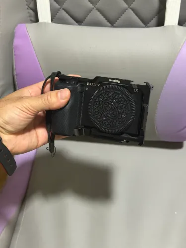 Corpo Sony zve-10 com cage de brinde