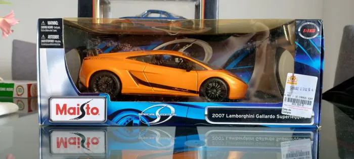 Miniatura Lamborghini Gallardo Superleggera Maisto escala 1/18