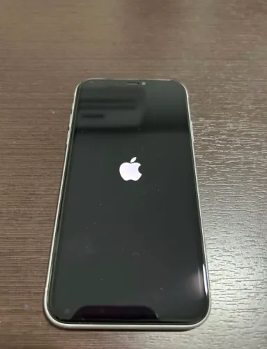 Vendo iPhone XR 400,00