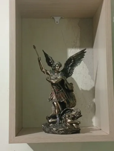 Estatuas em Resina na cor Bronze